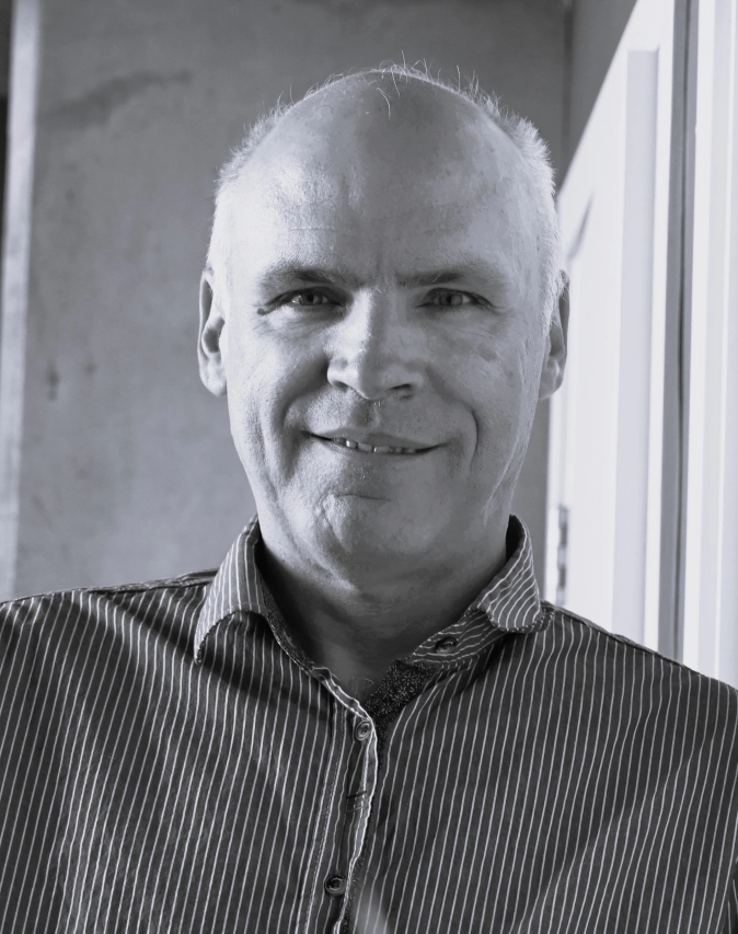 Dr. Michel Desjardins